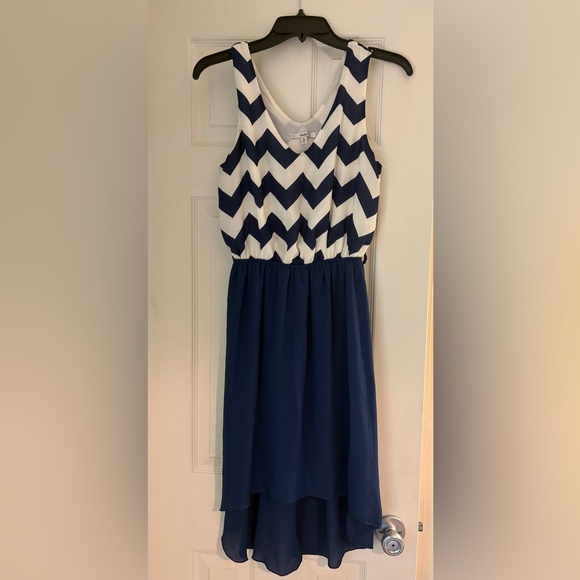 Papaya Dresses & Skirts - Papaya size medium high low dress. Navy blue and white